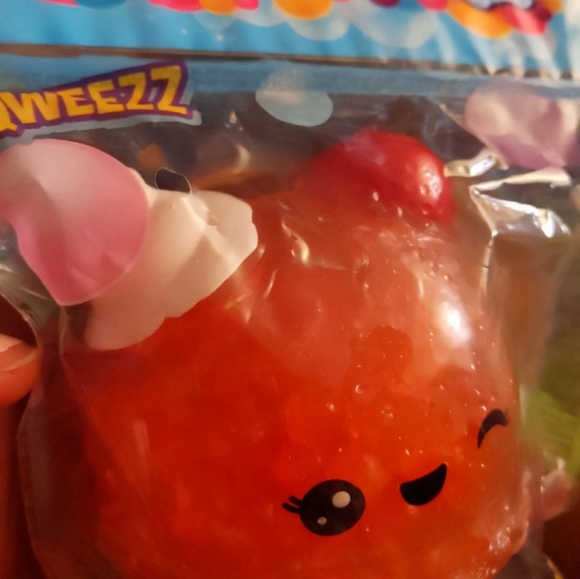 Bubbleezz - Picture 2 of 4